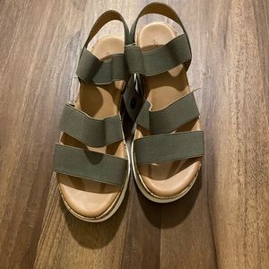 Platform Sandals Universal Thread